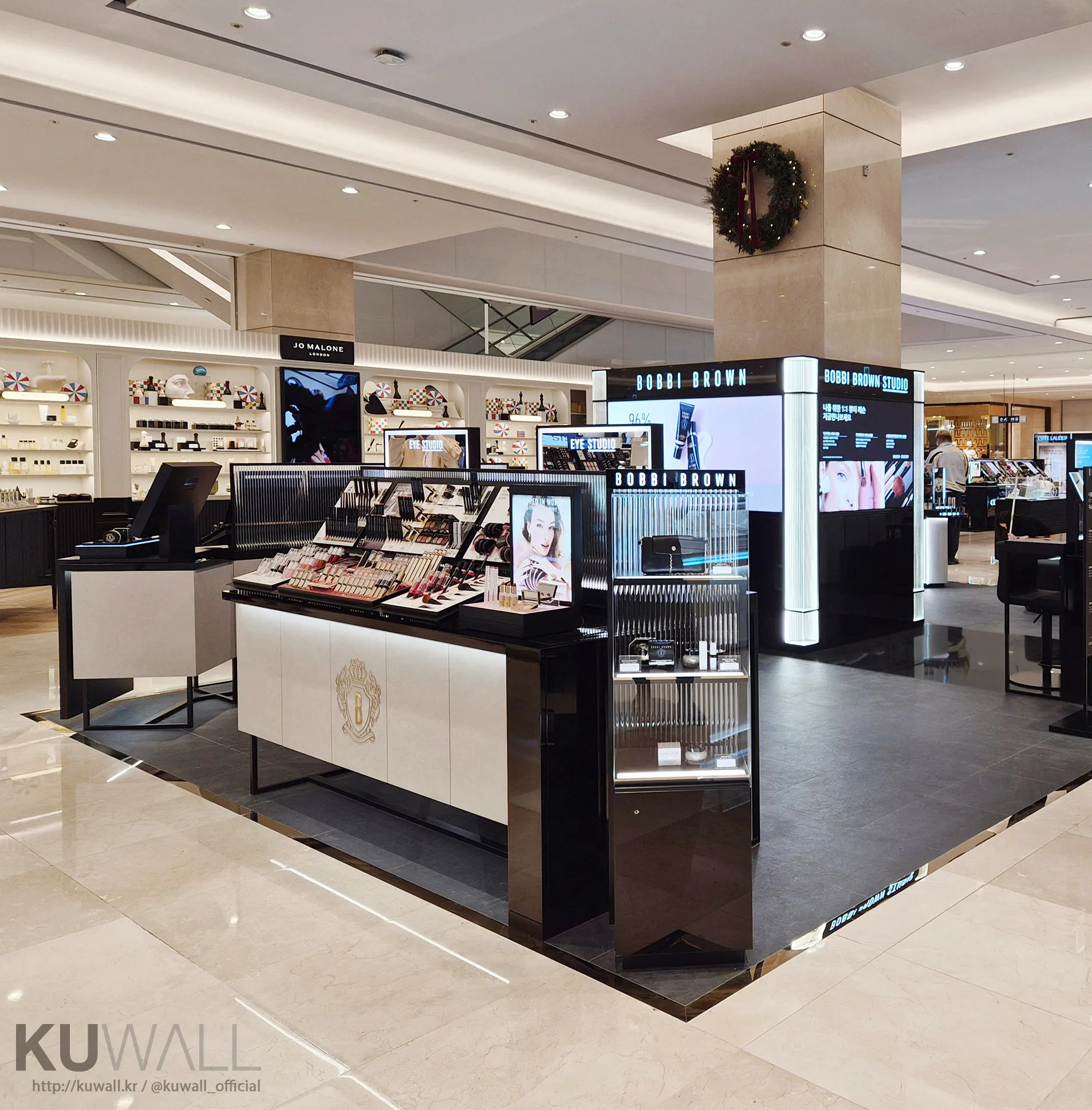 BOBBI BROWN 2