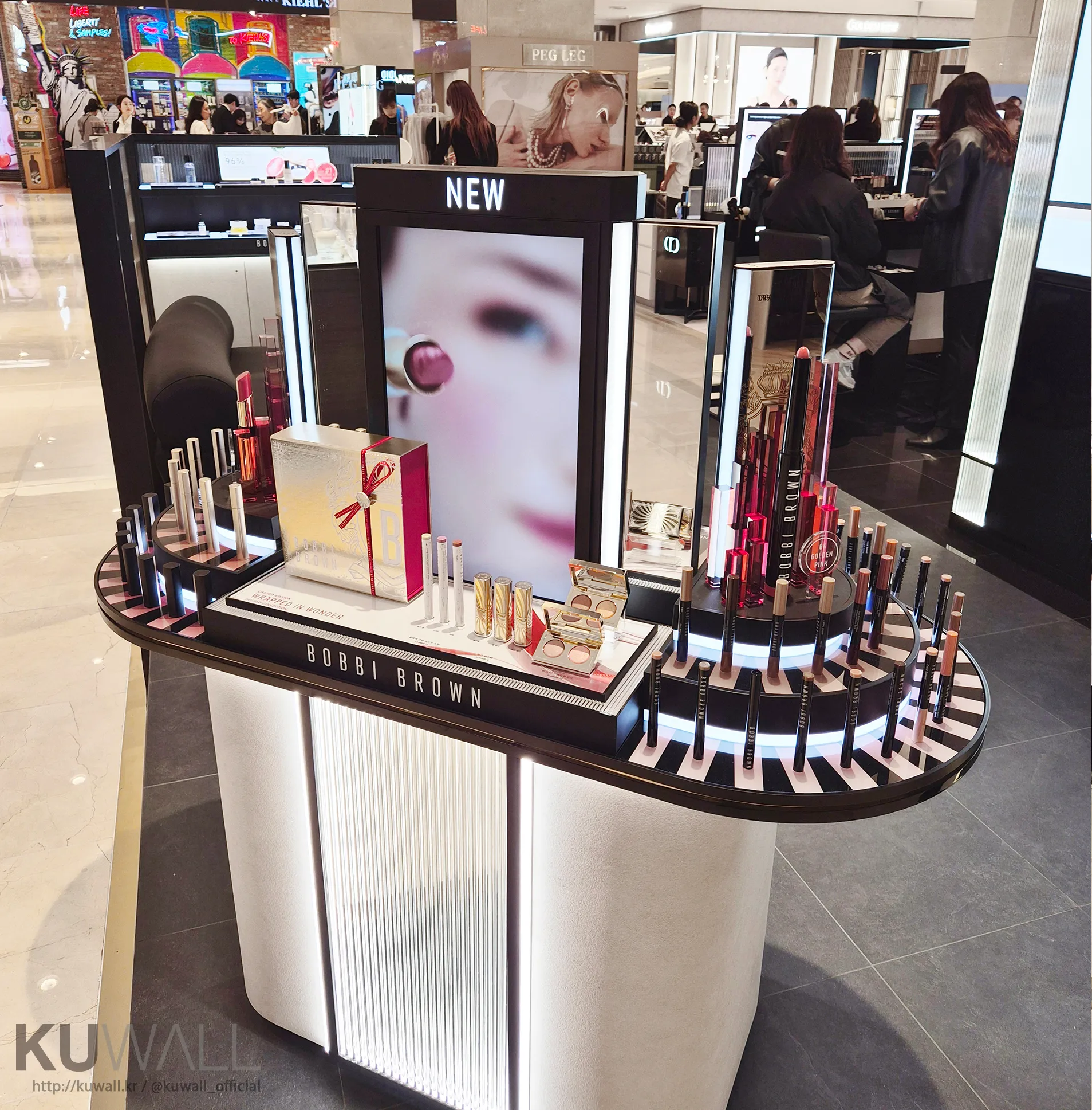 BOBBI BROWN 4
