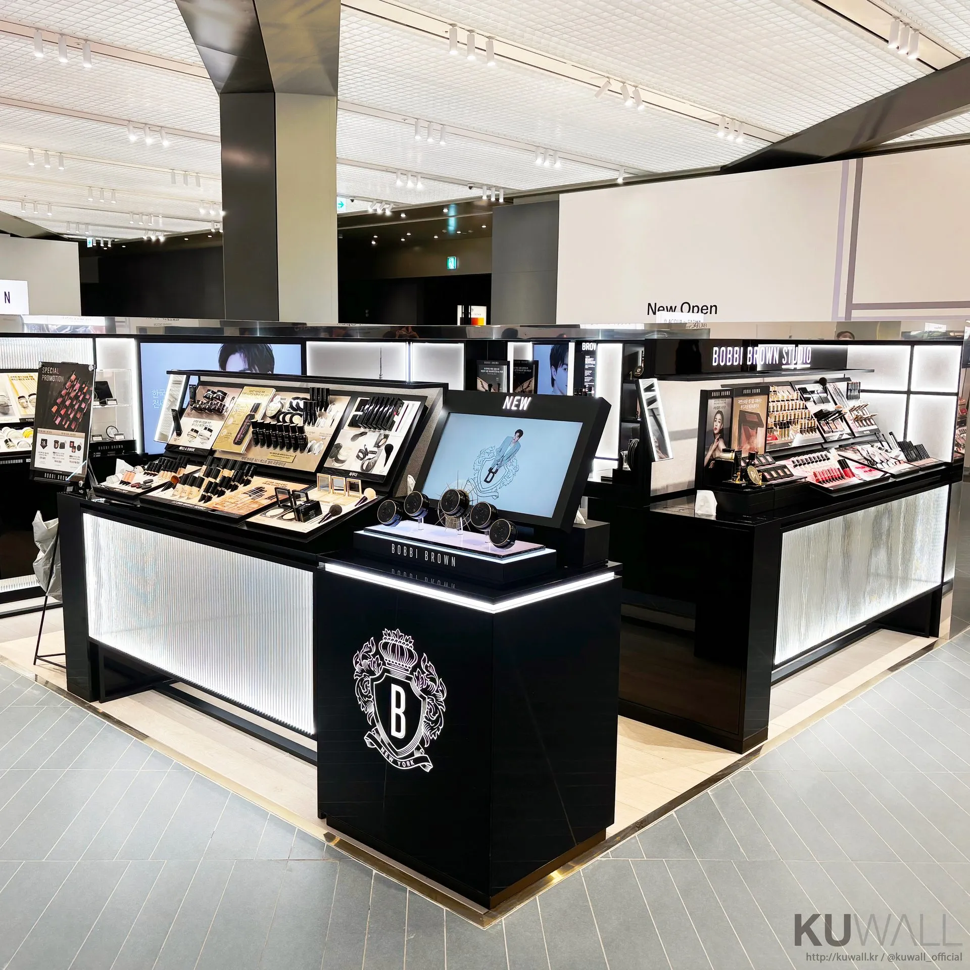 BOBBI BROWN 3