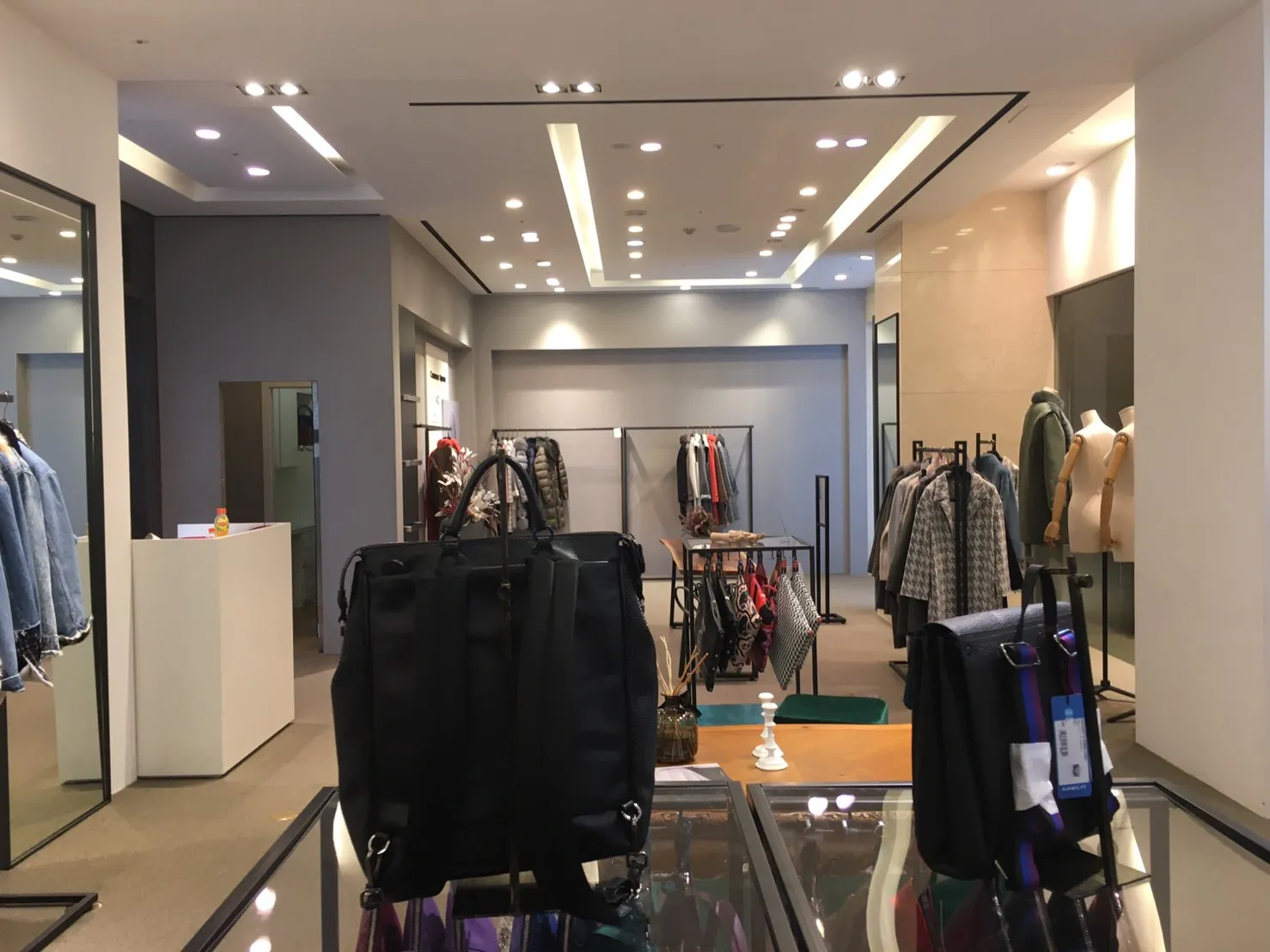 CASHMERE SQUARE 2