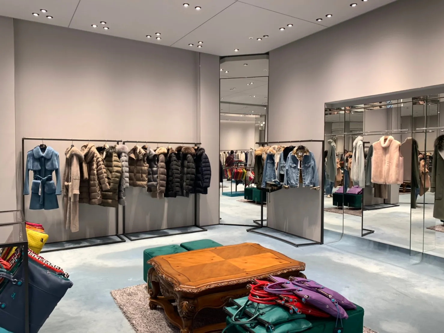 CASHMERE SQUARE 6