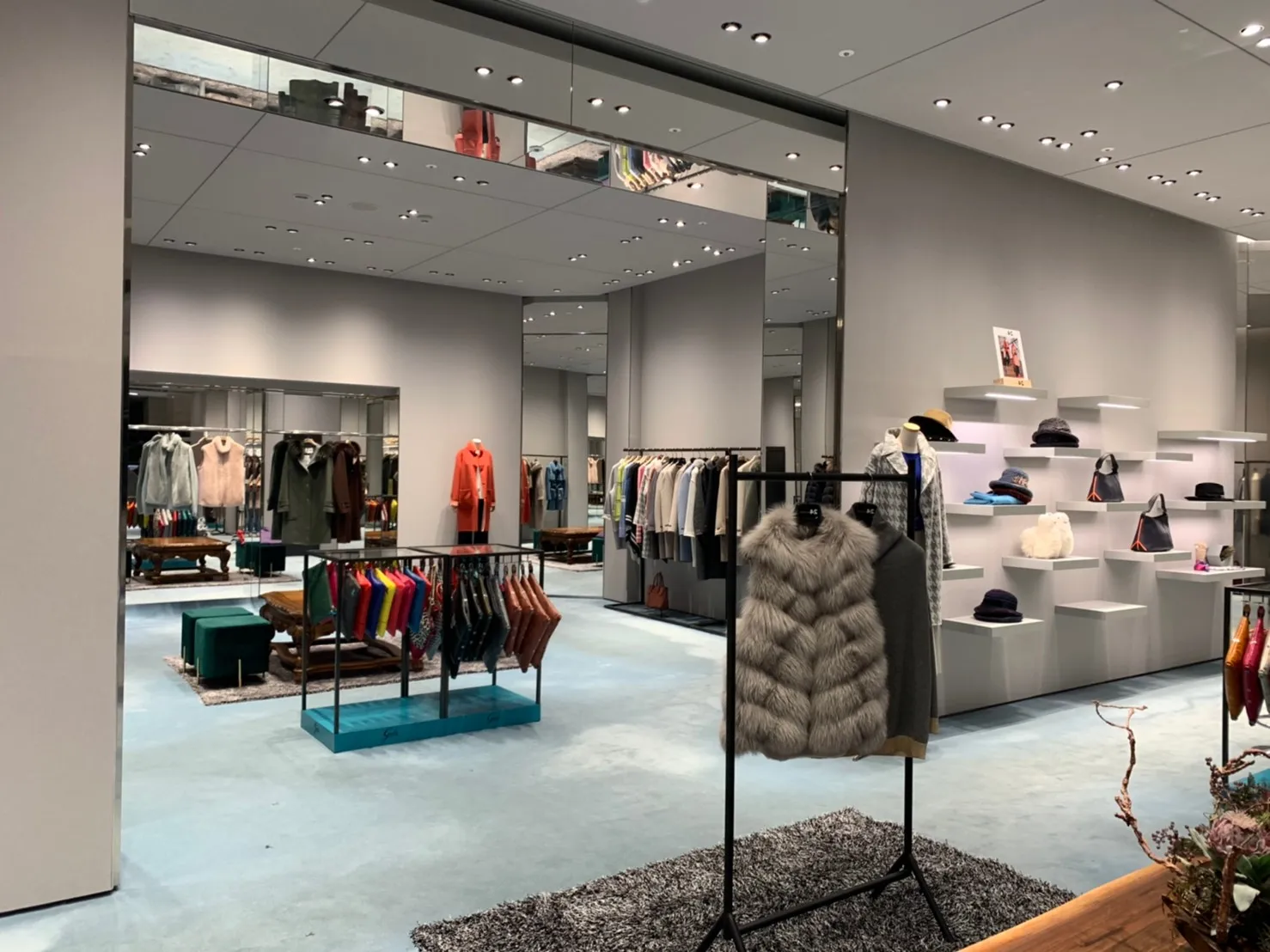 CASHMERE SQUARE 8