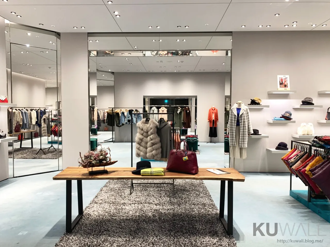CASHMERE SQUARE 7