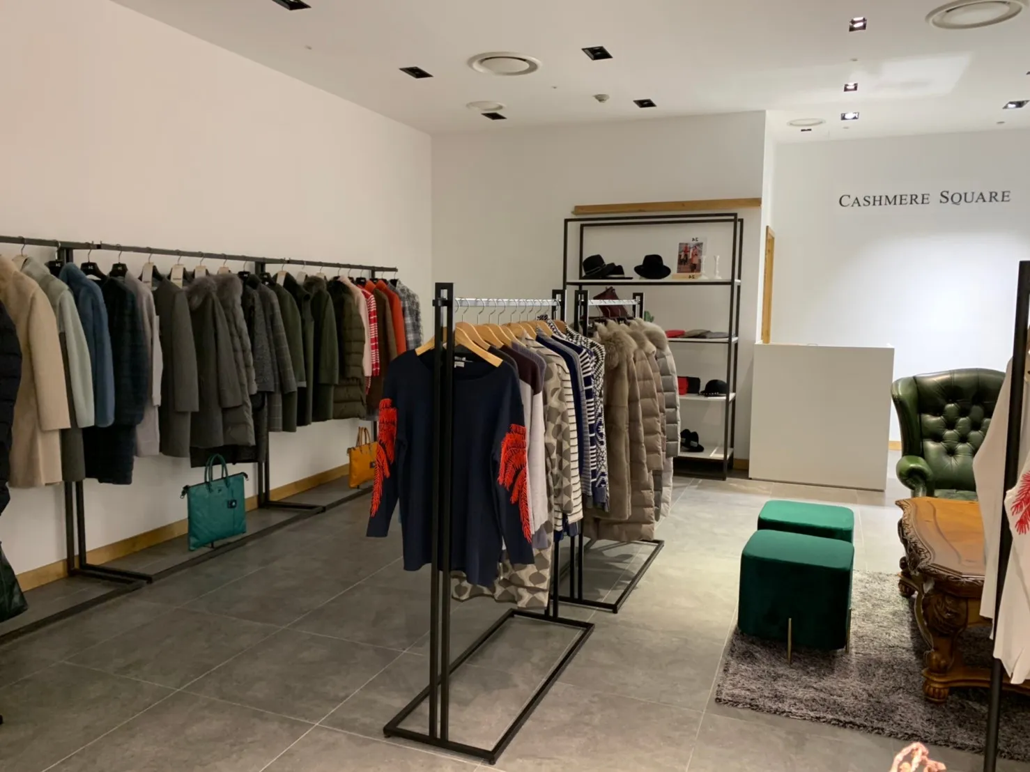 CASHMERE SQUARE 2
