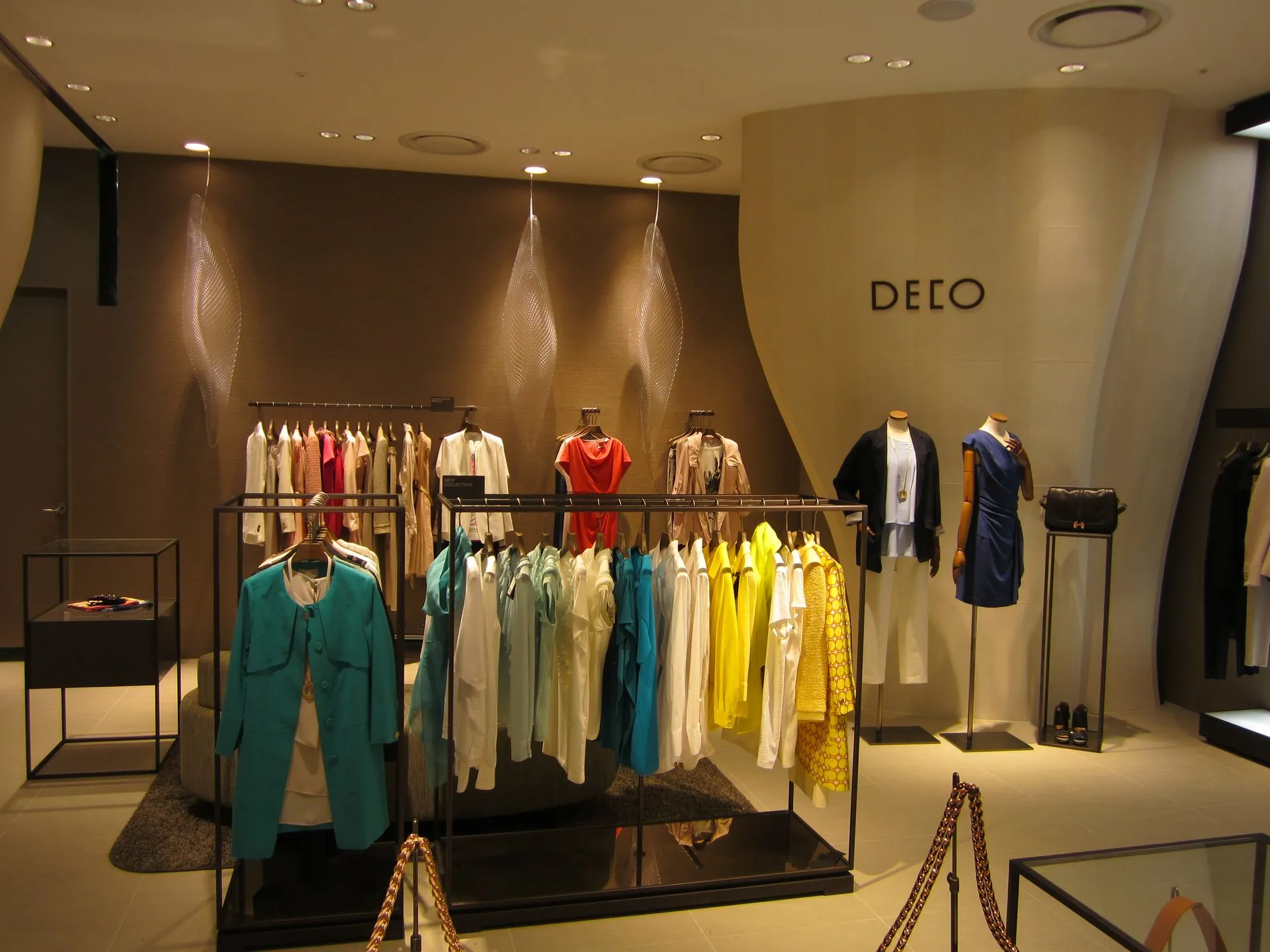 DECO 4