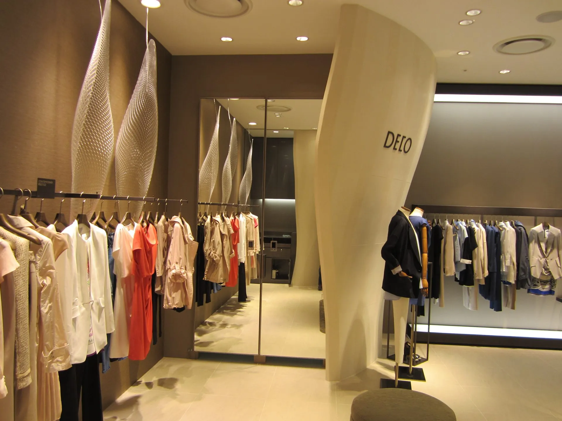 DECO 11