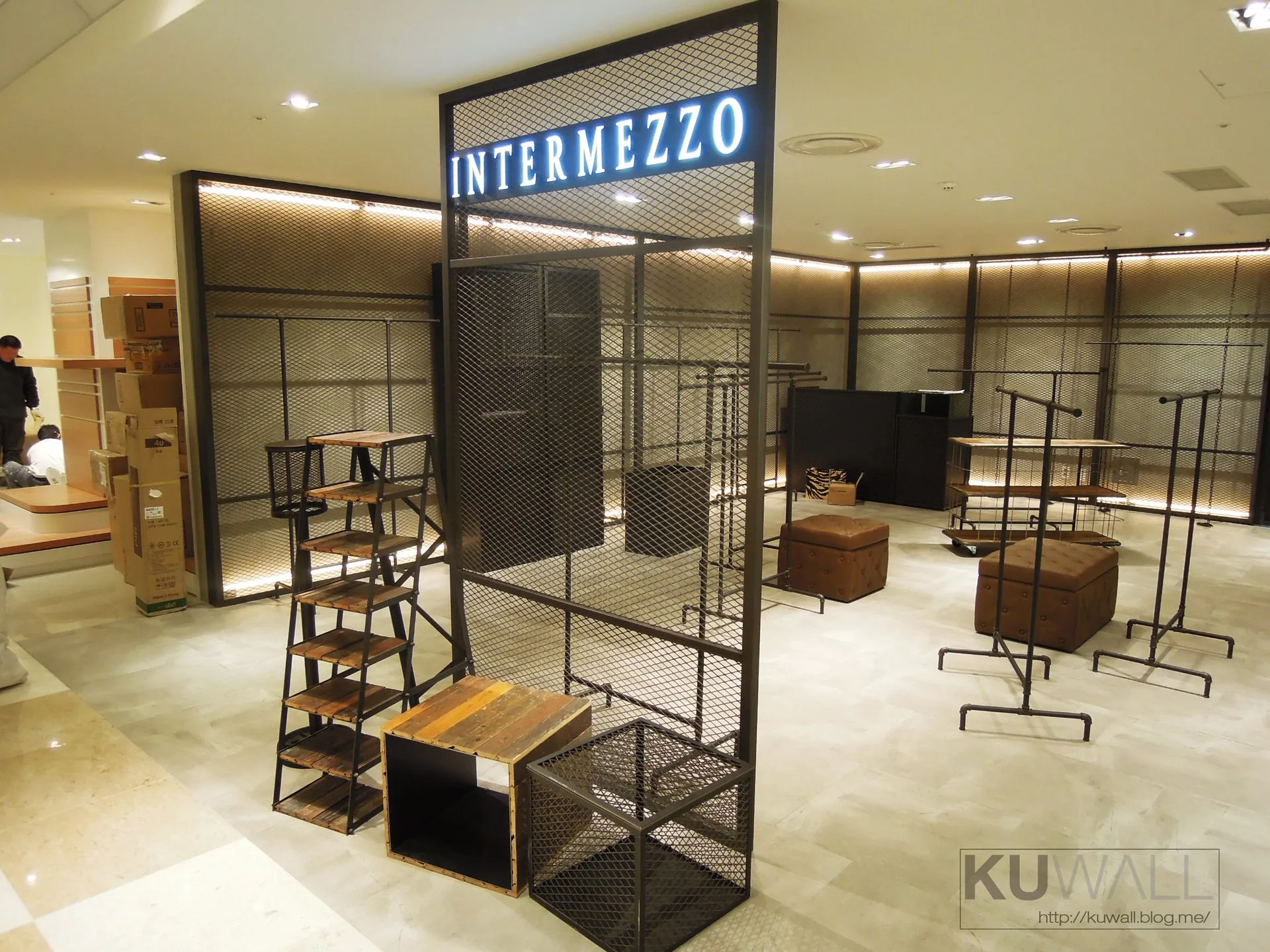 INTERMEZZO 2