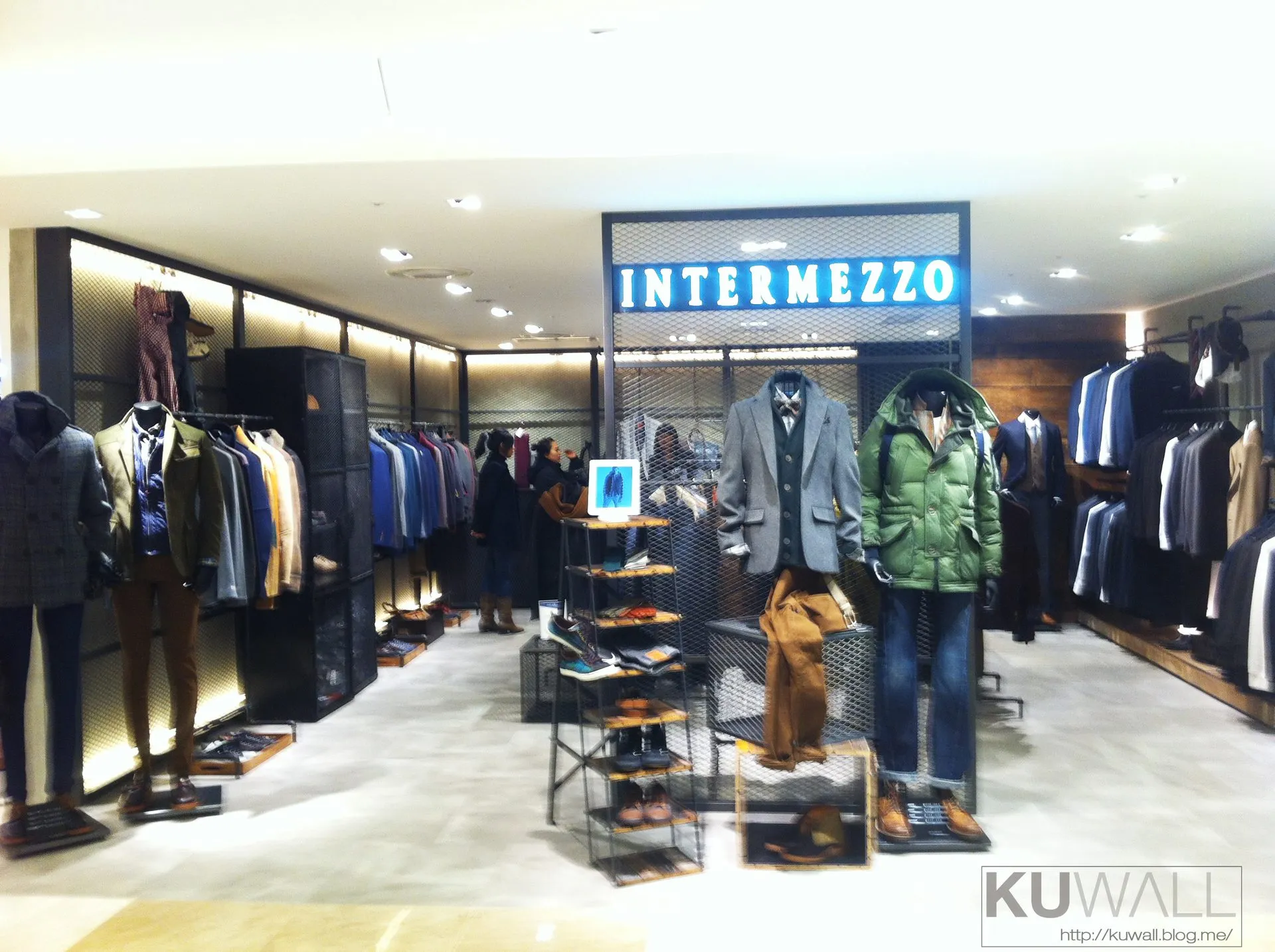 INTERMEZZO 7