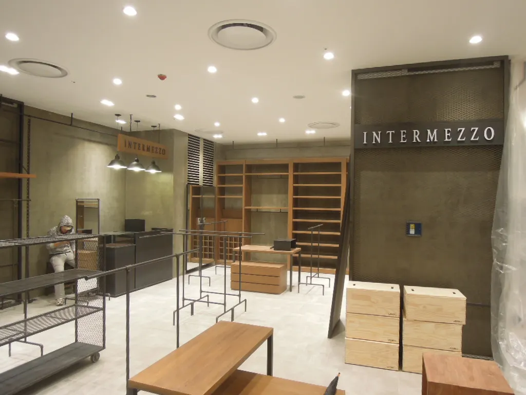 INTERMEZZO 10