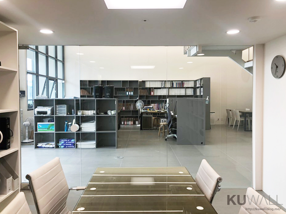 KUWALL OFFICE 8