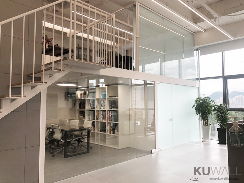 KUWALL OFFICE 1