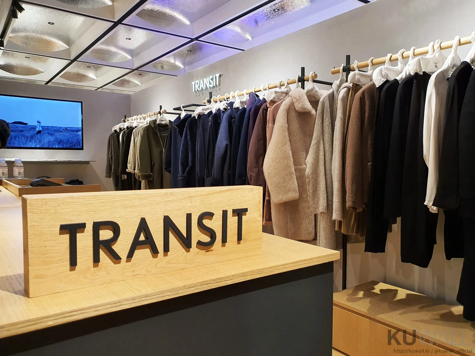 TRANSIT 6